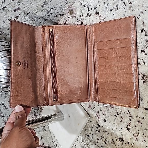 Louis Vuitton monogram large Notepad wallet 7.5x5x1inches - Picture 3 of 16